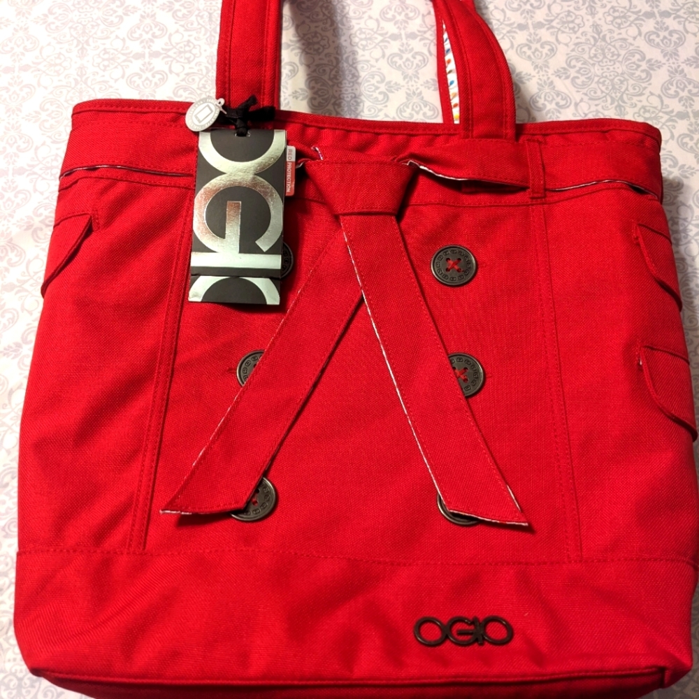 OGIO Hamptons tote in red
